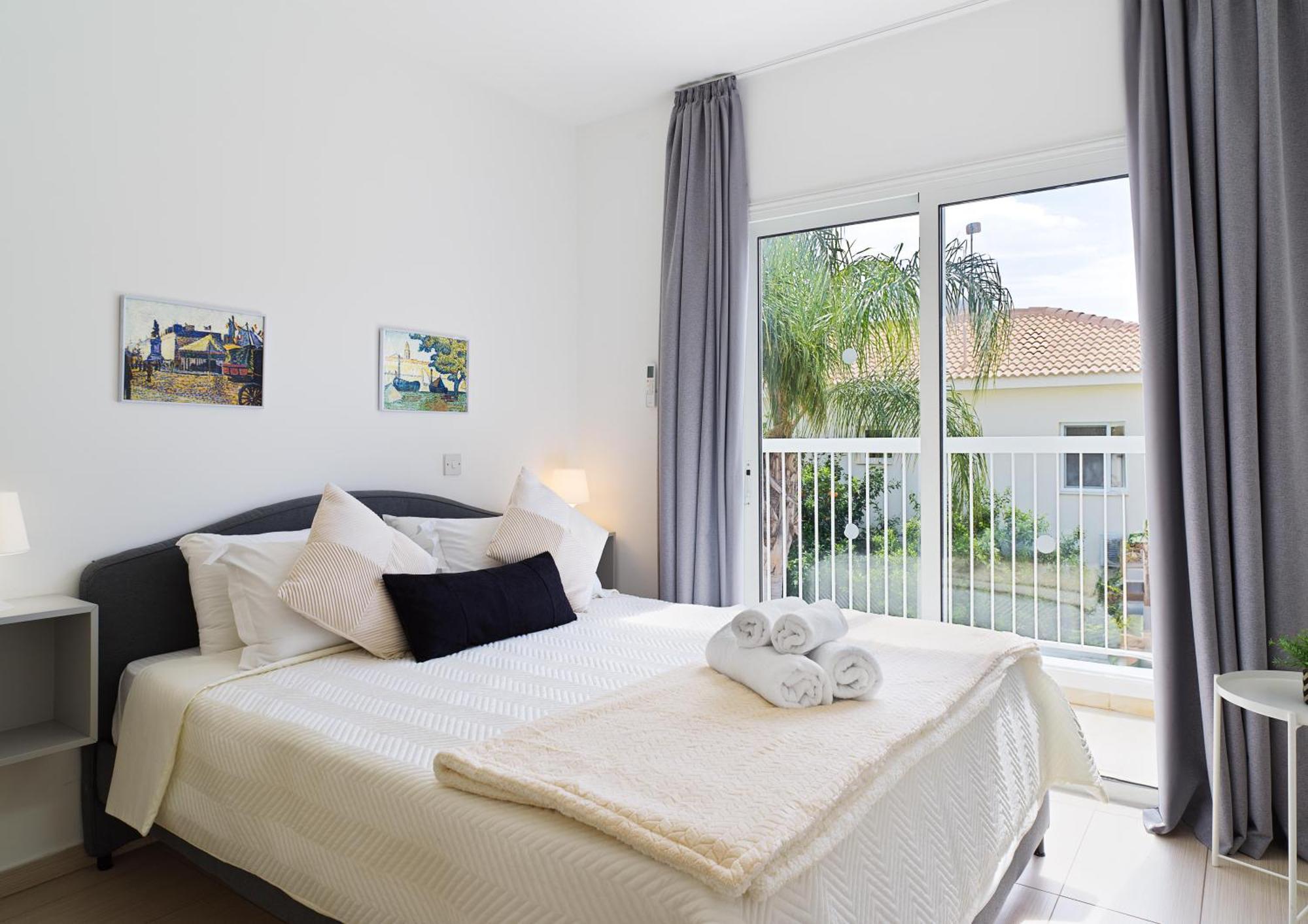 Luxvillasrentals Ajía Nápa Kültér fotó