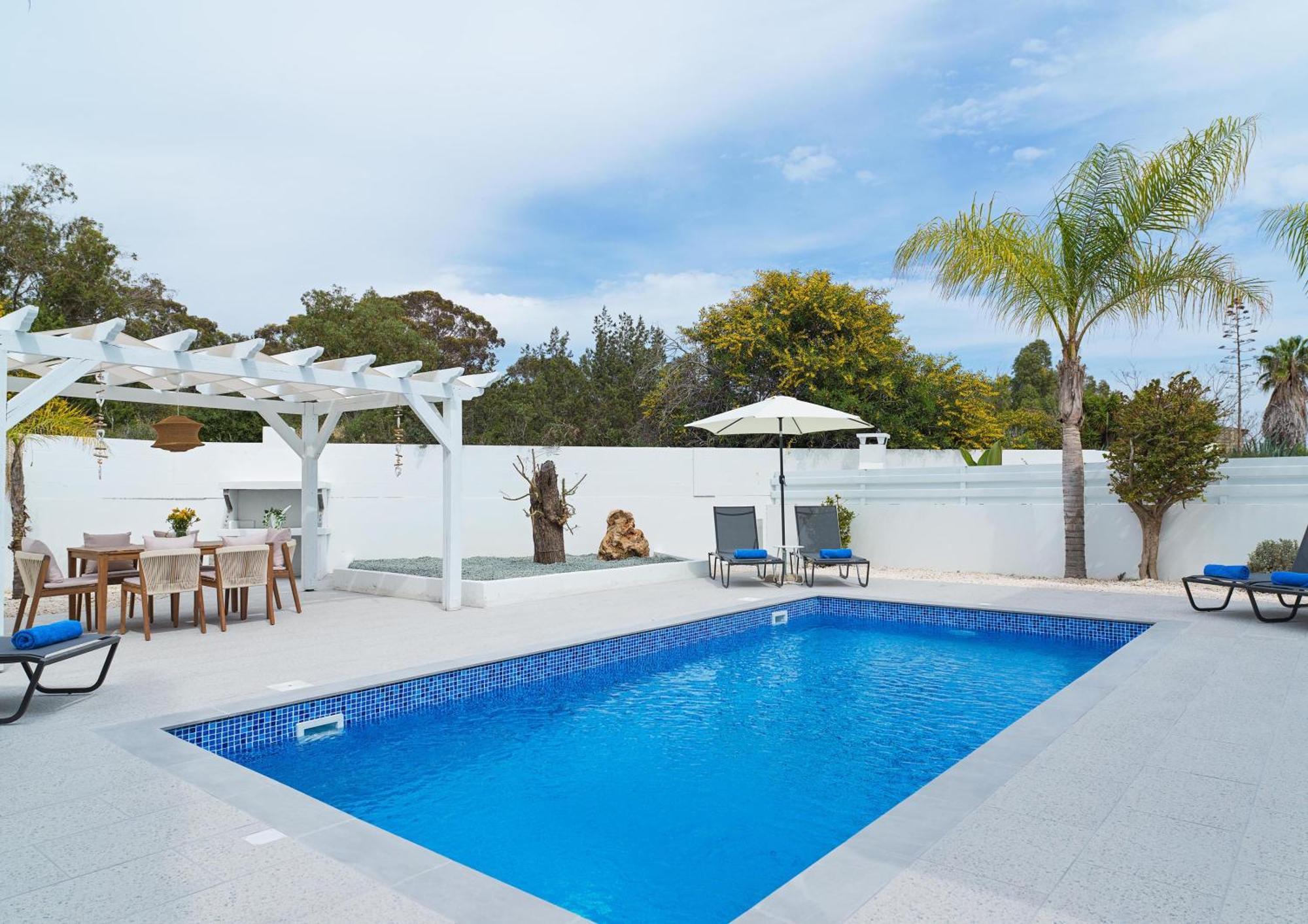 Luxvillasrentals Ajía Nápa Kültér fotó