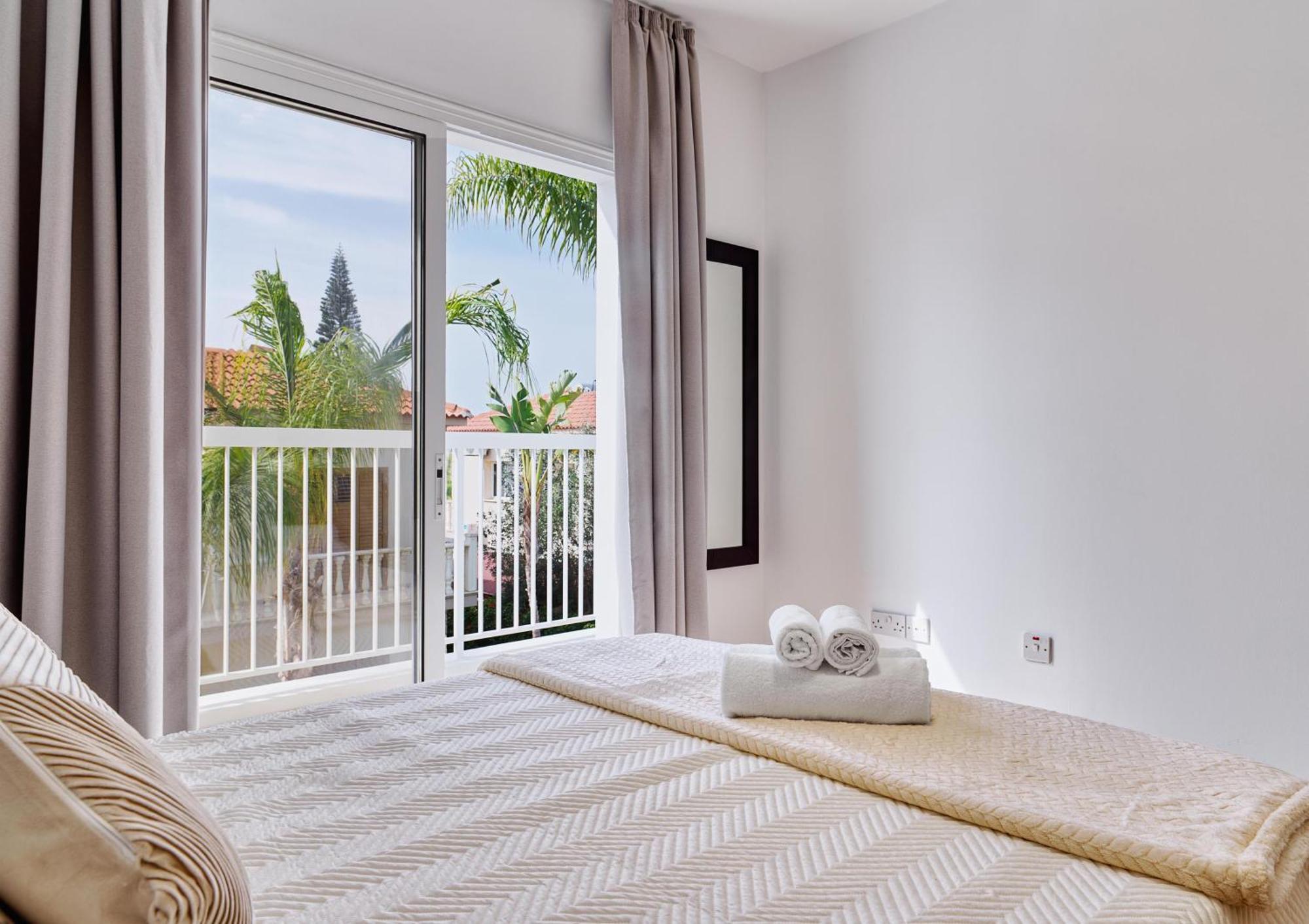 Luxvillasrentals Ajía Nápa Kültér fotó