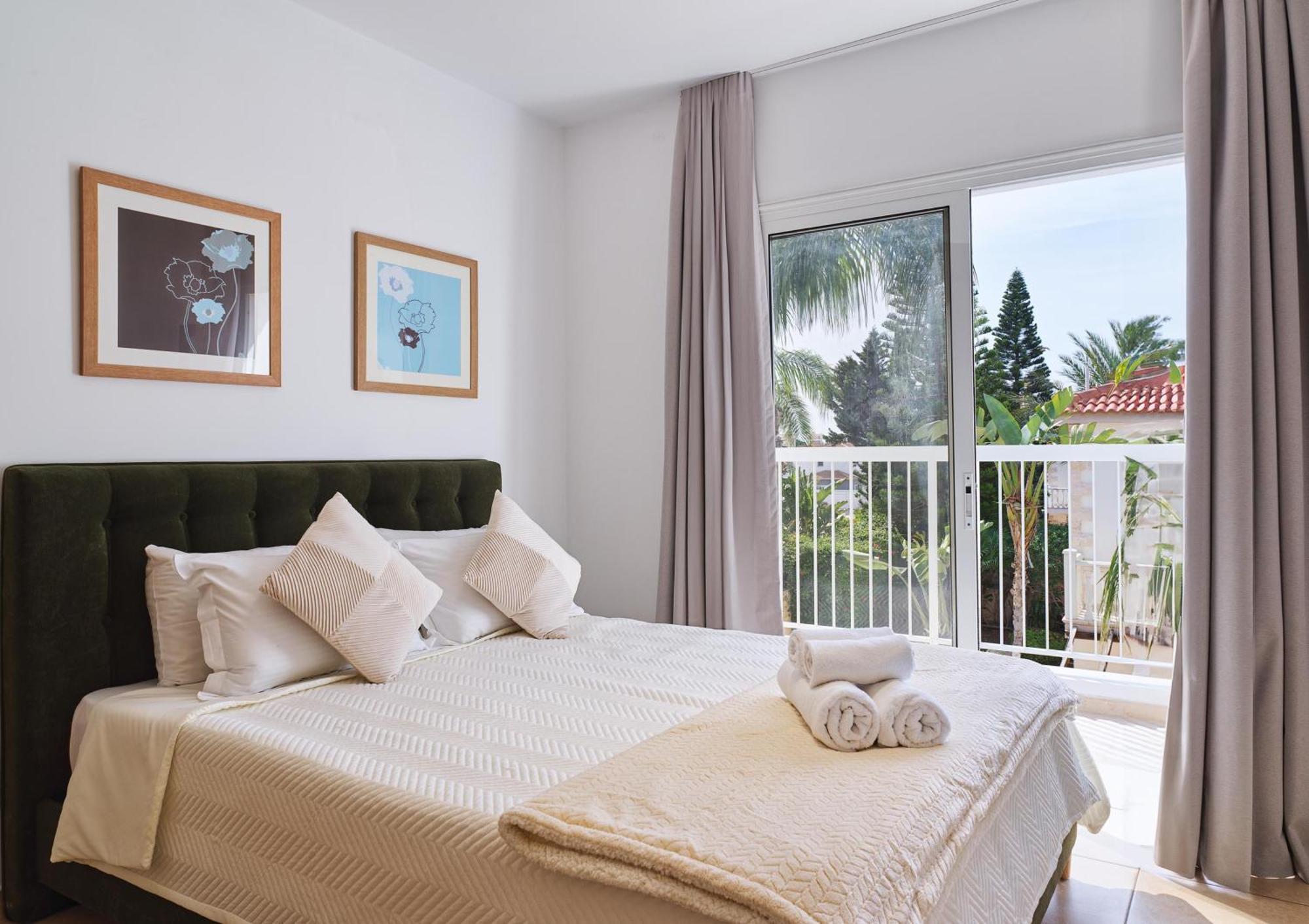 Luxvillasrentals Ajía Nápa Kültér fotó